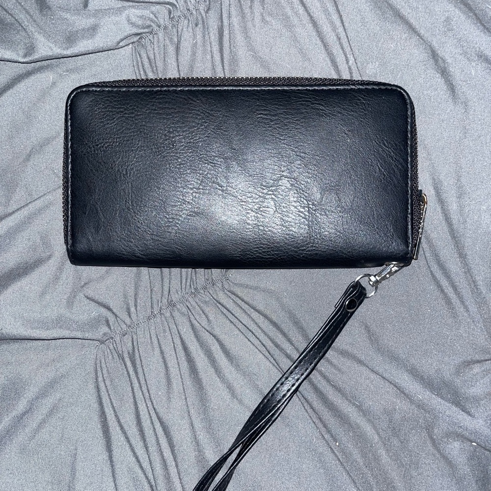 Wallet - Picture 2 of 3